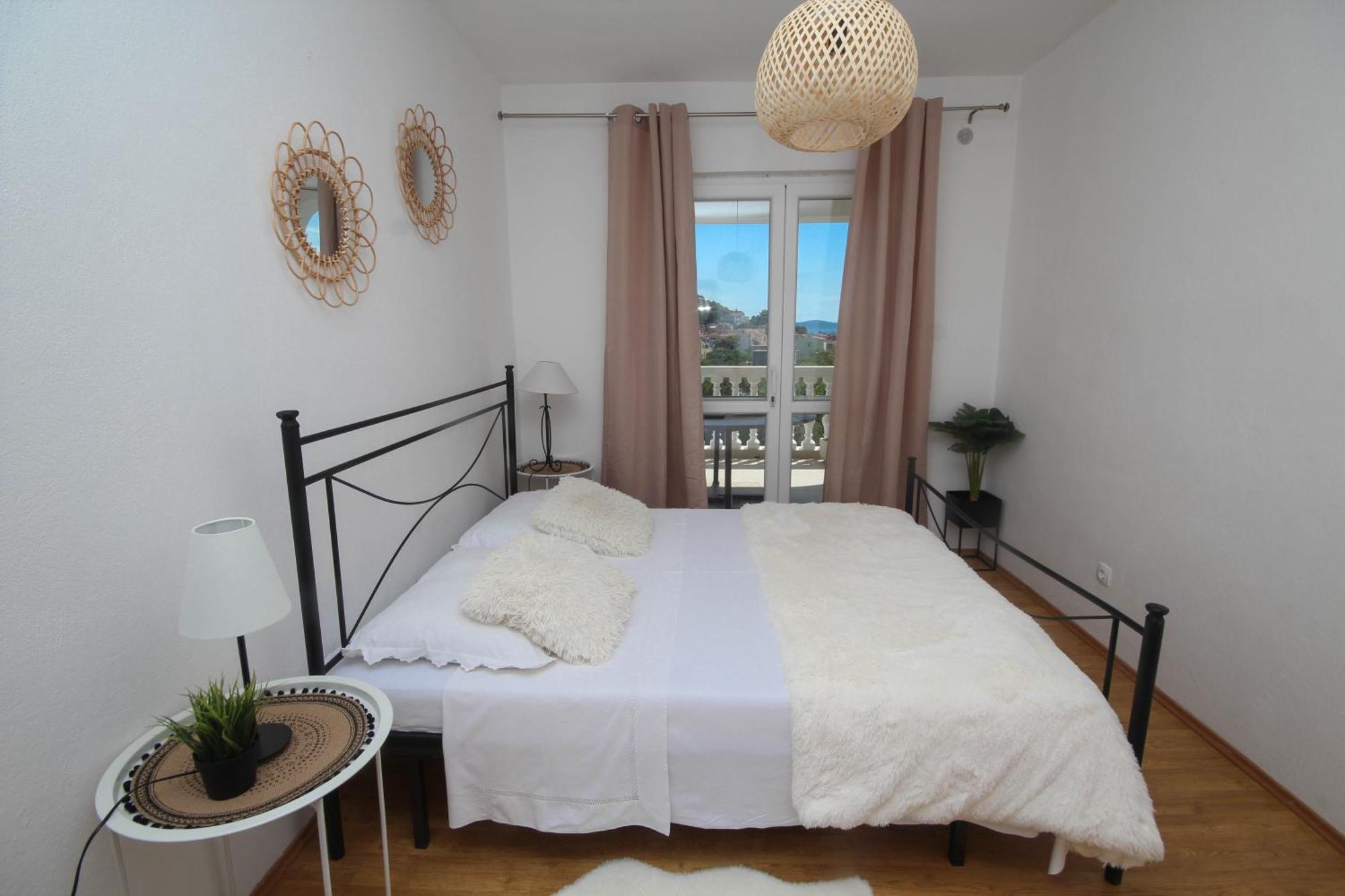 Lola'S Apartments Tribunj  Room photo
